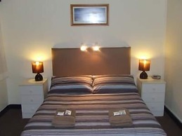 Aquarius Motel Belmont