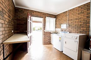 Sportslander Motor Inn