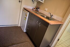 Alexander Cameron Suites