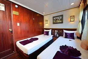 Imperial Classic Cruise Halong