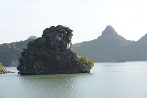 Imperial Classic Cruise Halong