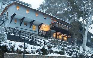 Aneeki Ski Lodge