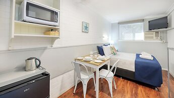 Almare Tourist Motel