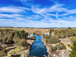 Charlesworth On The Park