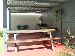 Waterview Holiday Apartments