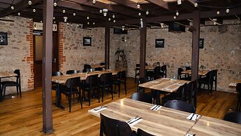 Victoria Hotel - Strathalbyn