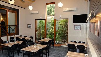 Victoria Hotel - Strathalbyn