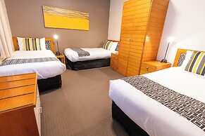 Sovereign Park Motor Inn