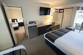 Sovereign Park Motor Inn