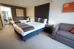 Sovereign Park Motor Inn