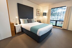 Sovereign Park Motor Inn