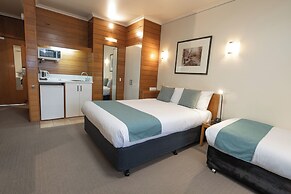 Sovereign Park Motor Inn