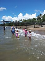 Seaforth Holiday Units