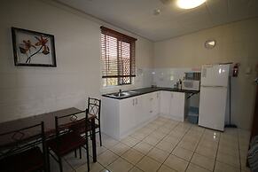 Seaforth Holiday Units