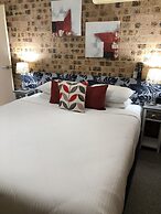 Avaleen Lodge Motor Inn