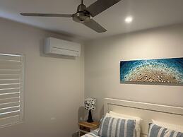 Aqua Promenade Beachfront Apartments