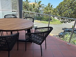 Aqua Promenade Beachfront Apartments