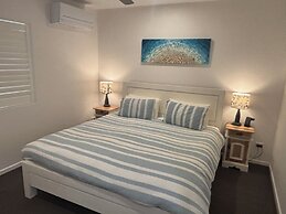 Aqua Promenade Beachfront Apartments