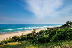Aqua Promenade Beachfront Apartments