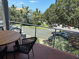 Aqua Promenade Beachfront Apartments