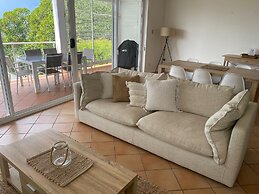 Aqua Promenade Beachfront Apartments