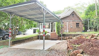 Curtis Falls Apartment