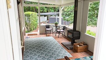 Curtis Falls Apartment