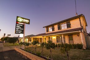 Green Gables Motel