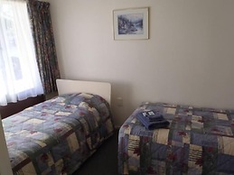 Cambrian Lodge Motel