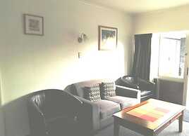 Cambrian Lodge Motel