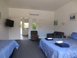 Cambrian Lodge Motel