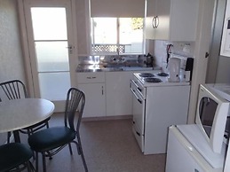 Cambrian Lodge Motel