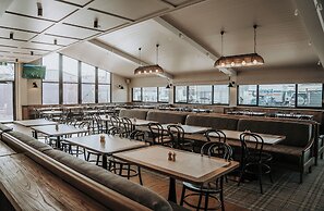 William Farrer Hotel