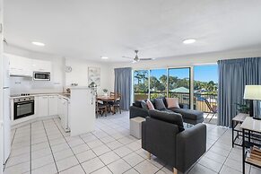 Alexander Beachfront Apartments