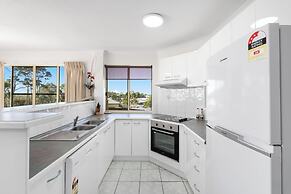 Alexander Beachfront Apartments