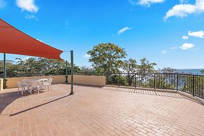 Alexander Beachfront Apartments