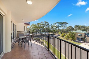 Alexander Beachfront Apartments