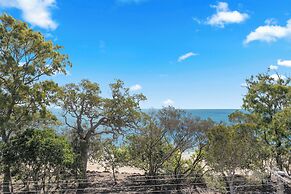 Alexander Beachfront Apartments