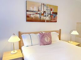 Beachcomber Motel And Apartments