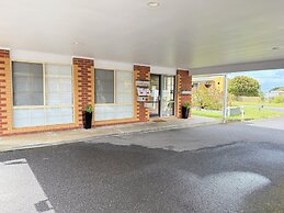 Beachcomber Motel And Apartments