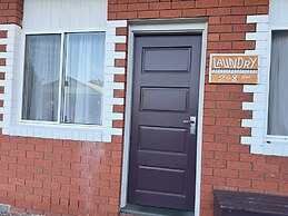 Beachcomber Motel And Apartments