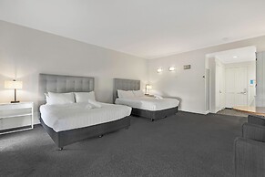 Caledonian Hotel Motel