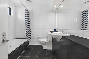 Caledonian Hotel Motel