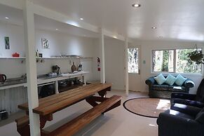 Te Nikau Retreat - Hostel