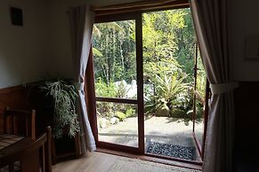 Te Nikau Retreat - Hostel