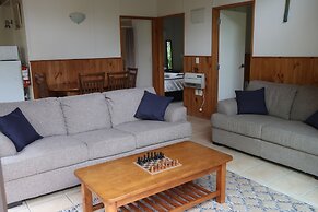Te Nikau Retreat - Hostel