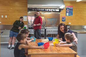 Wellington TOP 10 Holiday Park