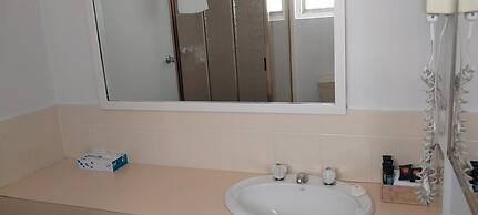 Commodore Motor Inn Albury