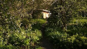 Braeside Mt Macedon Country Retreat & Bed & Breakfast