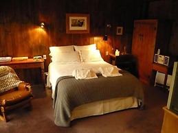 Braeside Mt Macedon Country Retreat & Bed & Breakfast